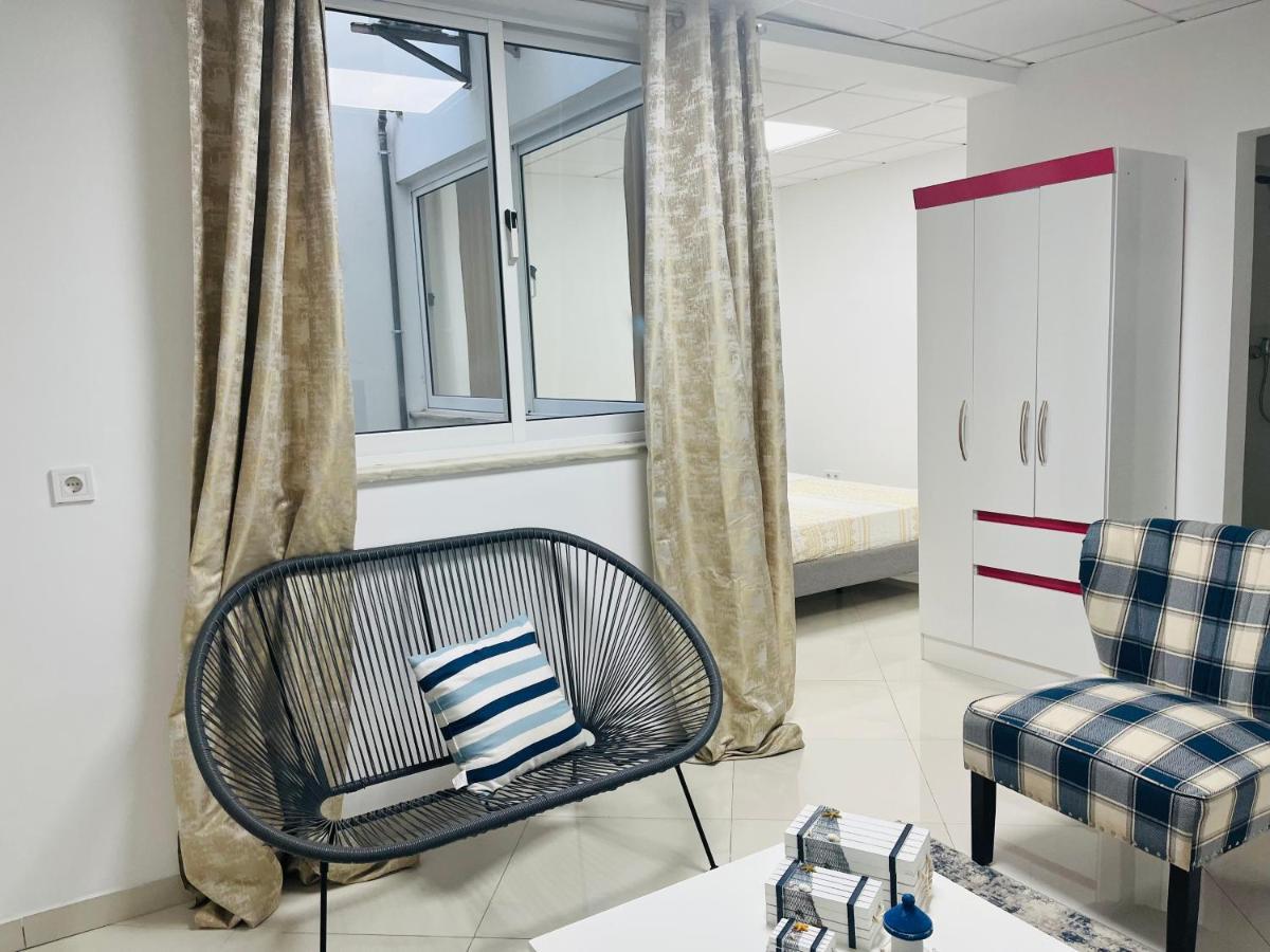 Techas City Center Luxurious Suites & Rooms Praia Luaran gambar