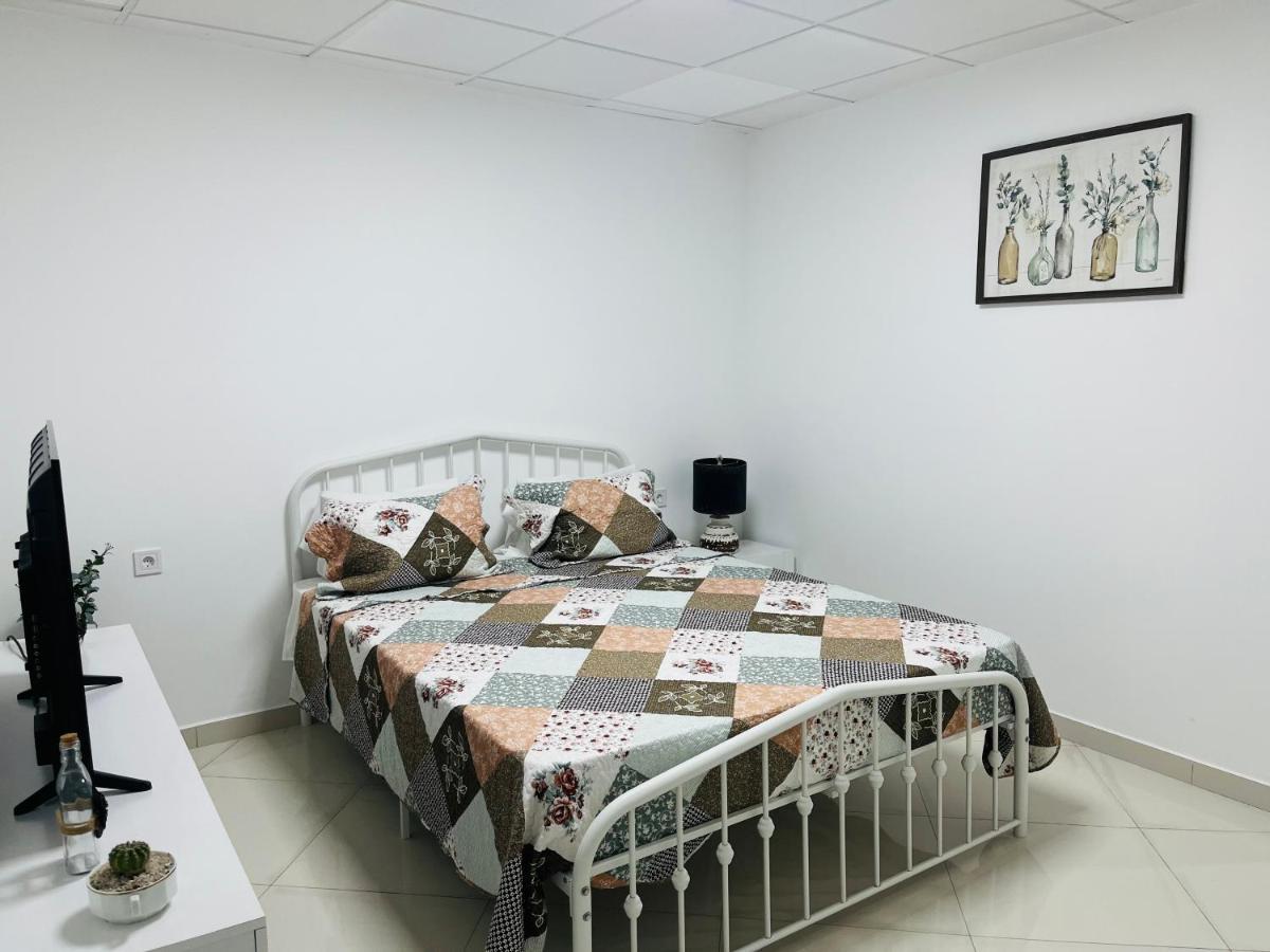 Techas City Center Luxurious Suites & Rooms Praia Luaran gambar