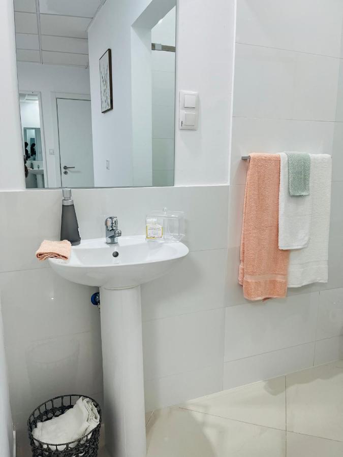 Techas City Center Luxurious Suites & Rooms Praia Luaran gambar
