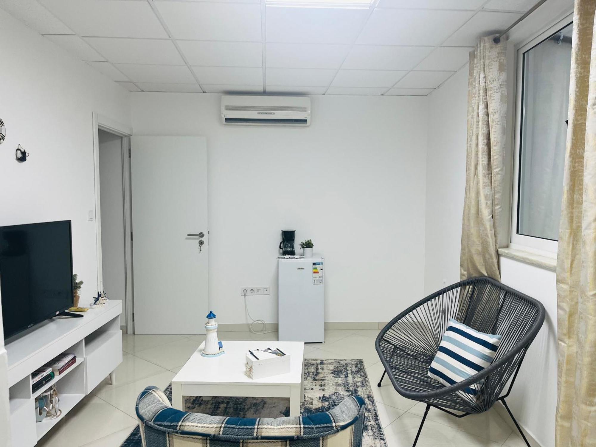 Techas City Center Luxurious Suites & Rooms Praia Luaran gambar